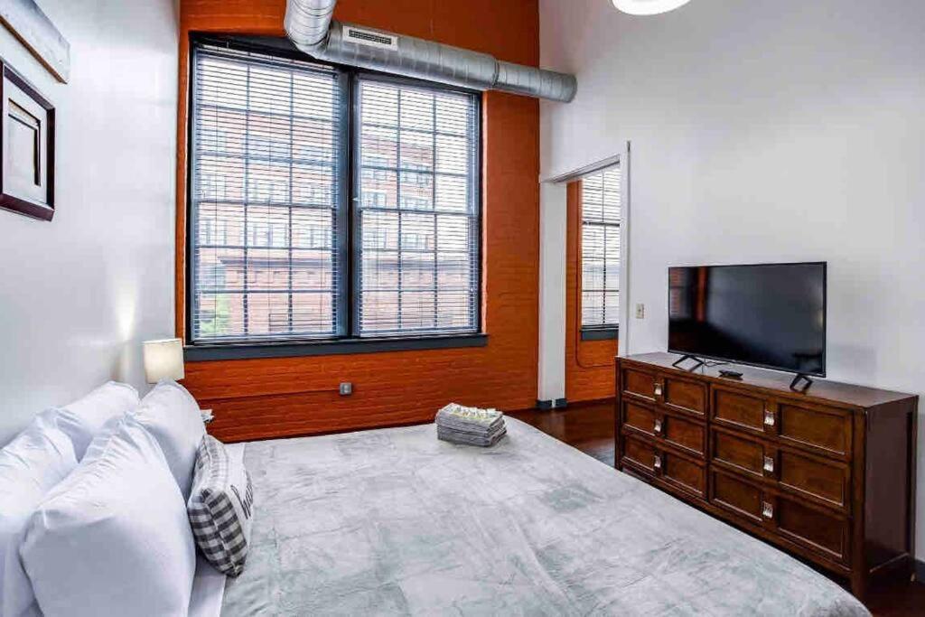 羅徹斯特Ny Style Centric Loft With King Bed By Park Av公寓 外观 照片
